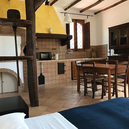 Villa Del Nespolo Fiumefreddo di Sicilia Extérieur photo