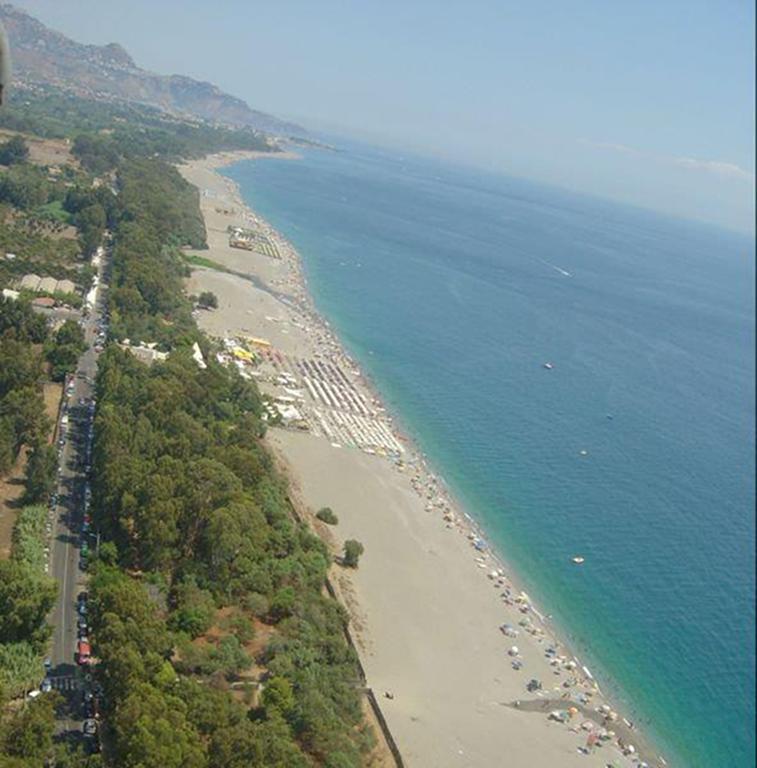 Villa Del Nespolo Fiumefreddo di Sicilia Extérieur photo