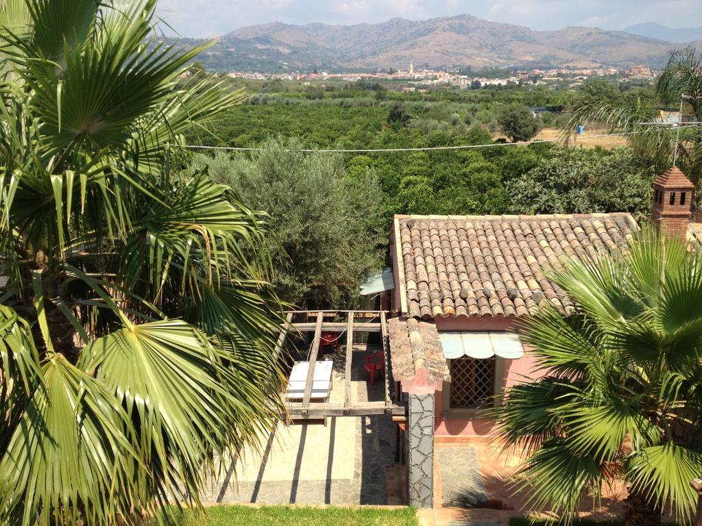 Villa Del Nespolo Fiumefreddo di Sicilia Extérieur photo