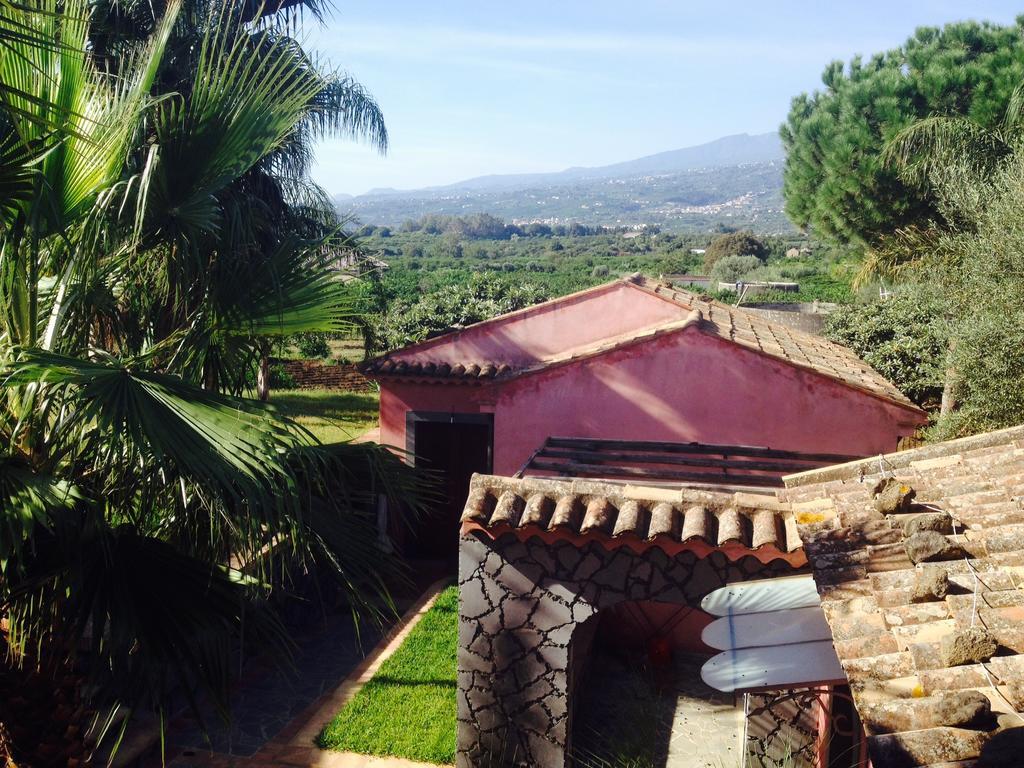 Villa Del Nespolo Fiumefreddo di Sicilia Extérieur photo