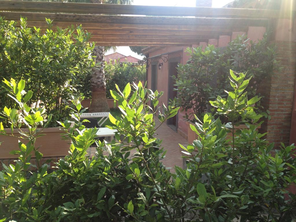 Villa Del Nespolo Fiumefreddo di Sicilia Extérieur photo